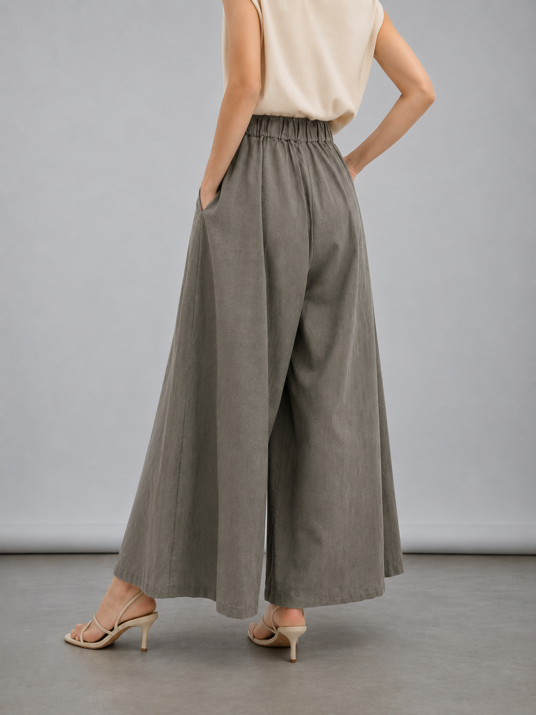 Romee Elastic Waistband Textured Fabric Wide Leg Pants