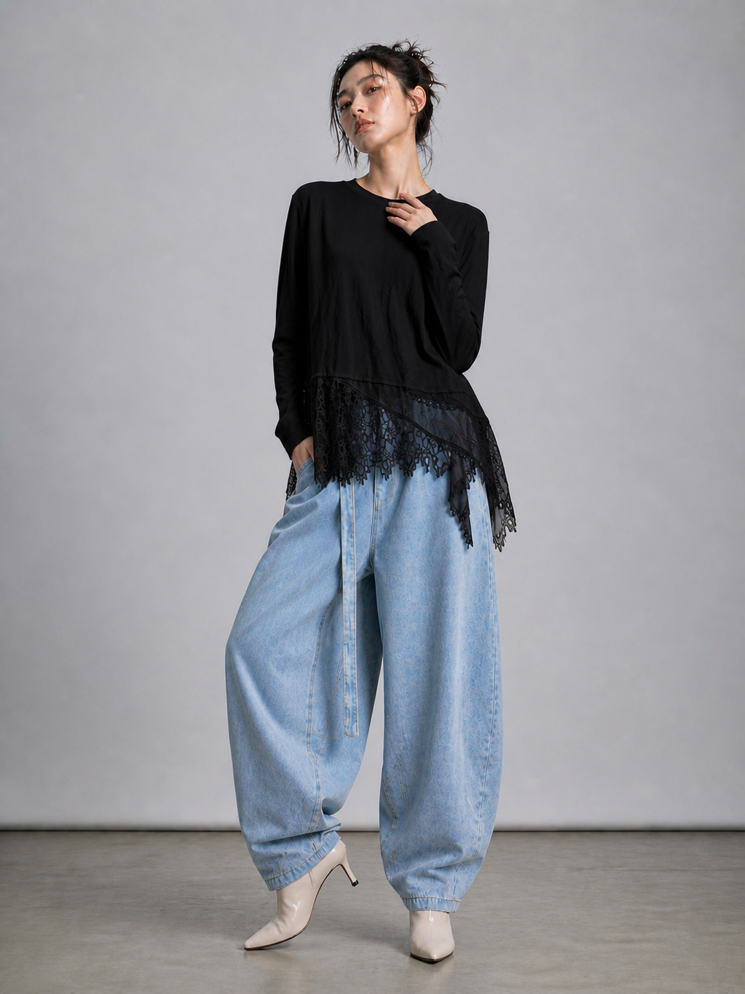 Candice Long Sleeve Eyelash Lace Hem Top