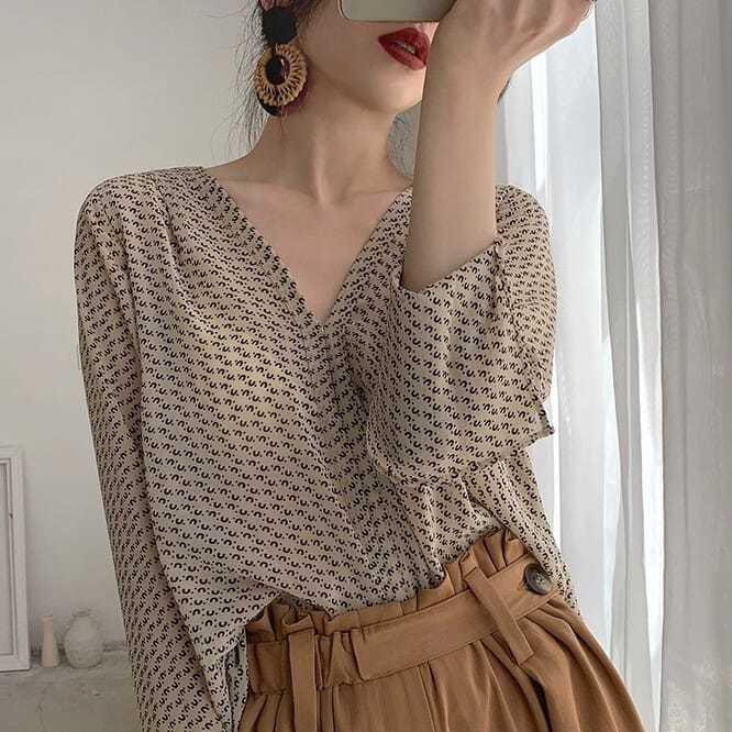 Chiffon V-Neck Printed Blouse