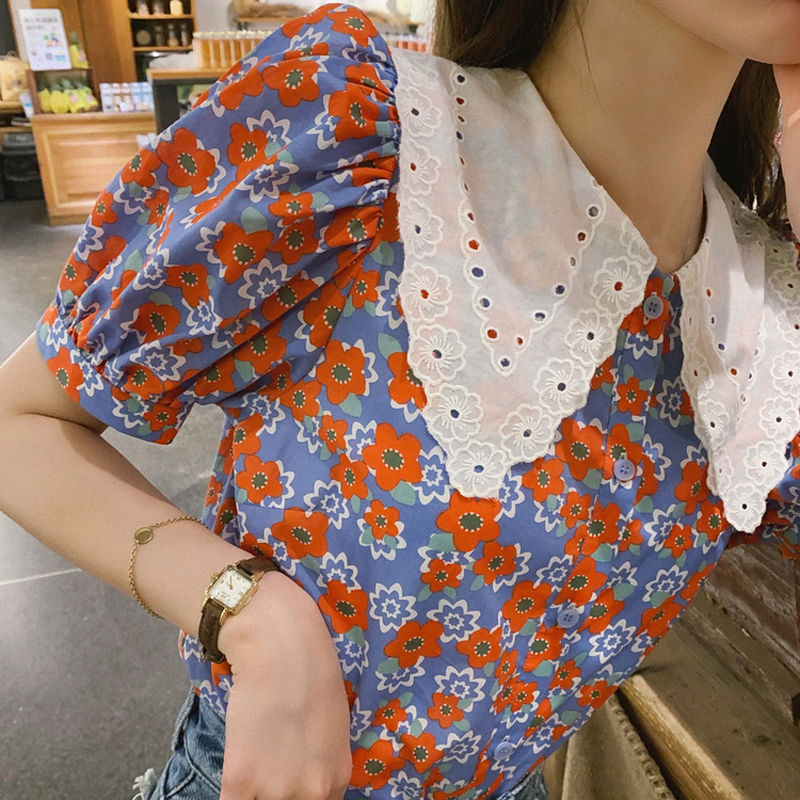 Floral Print Eyelet Collar Blouse