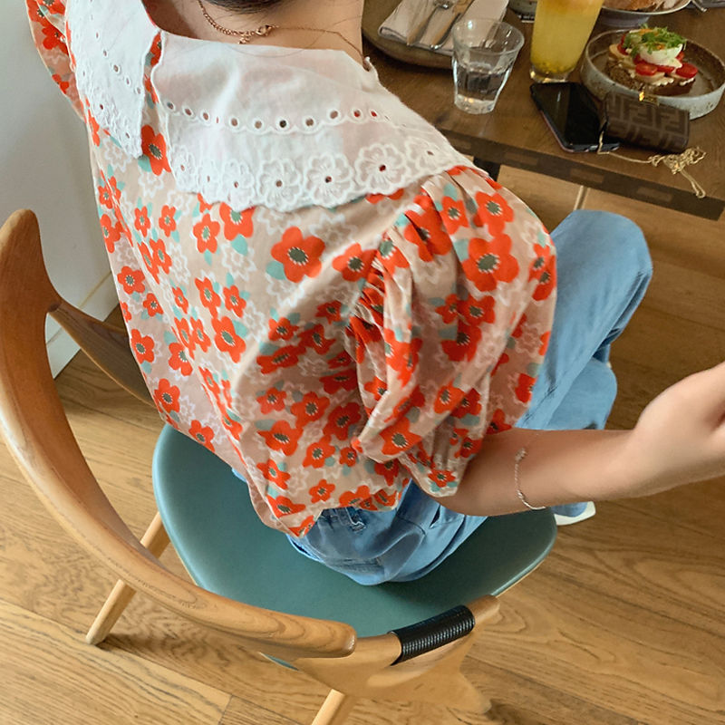 Floral Print Eyelet Collar Blouse