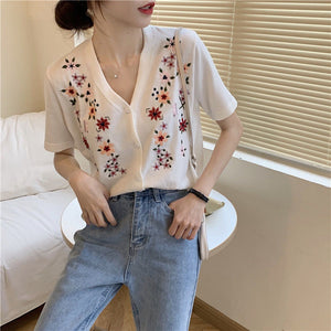 Embroidery Short Sleeve Sweater