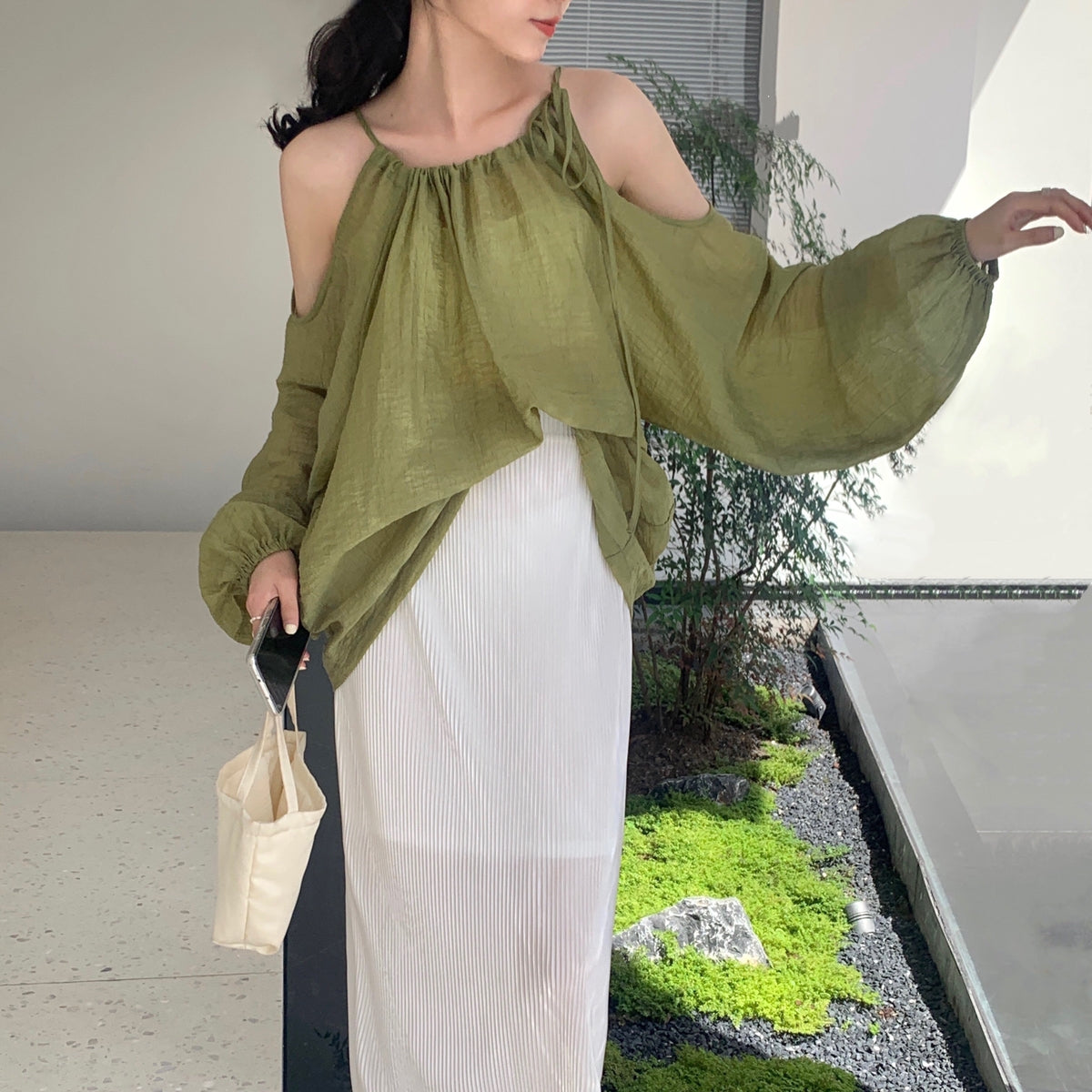 Jakayla Cold Shoulder Lantern Sleeve Top