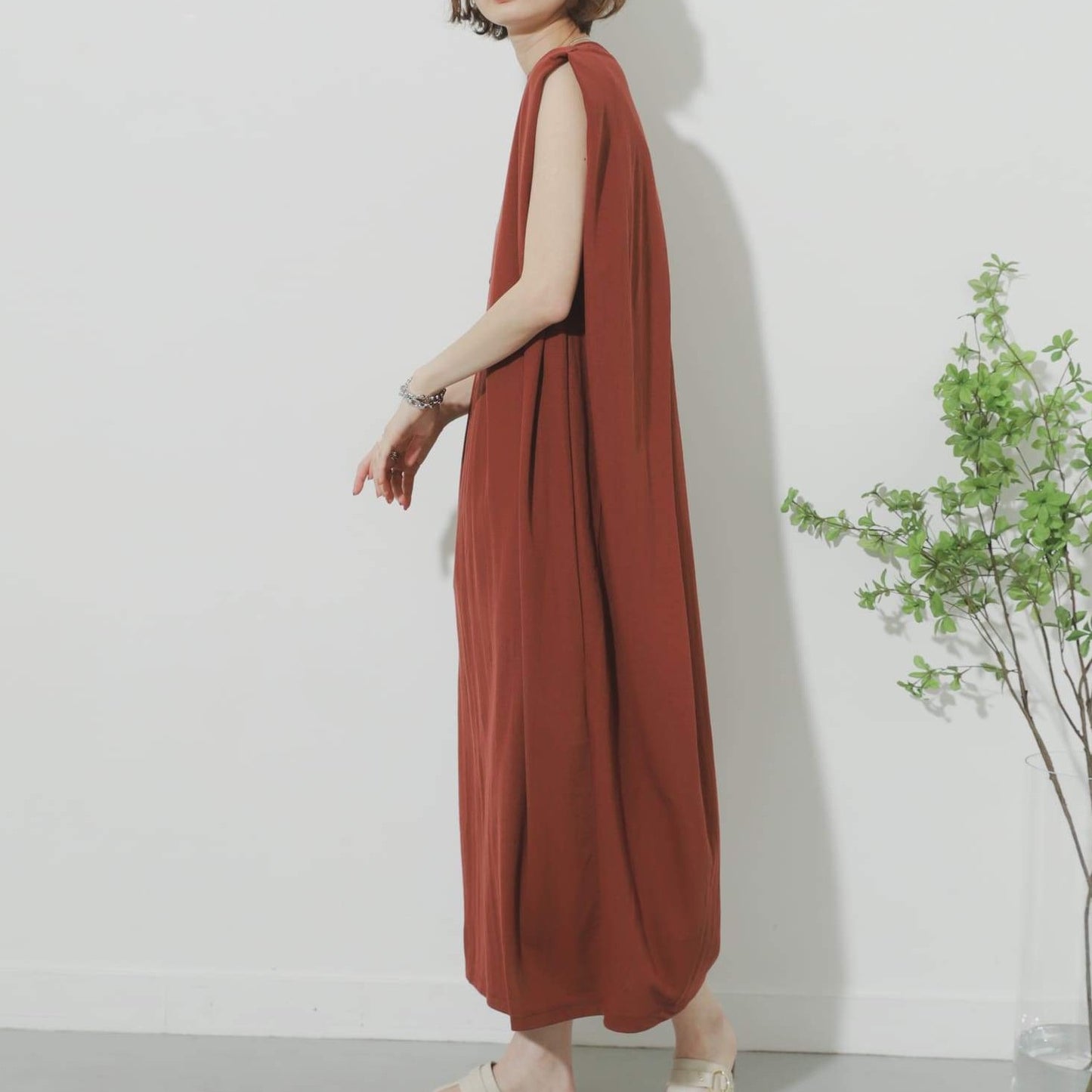 Britanny Back Button Maxi Dress