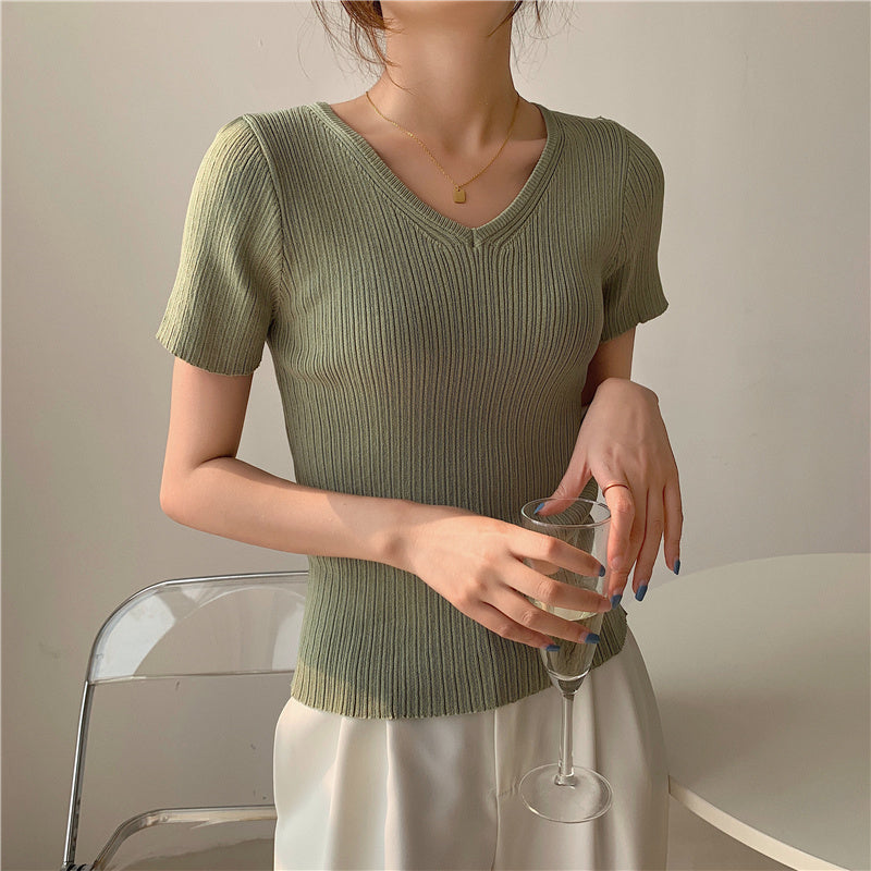 V-Neck Short Sleeve Knit Top