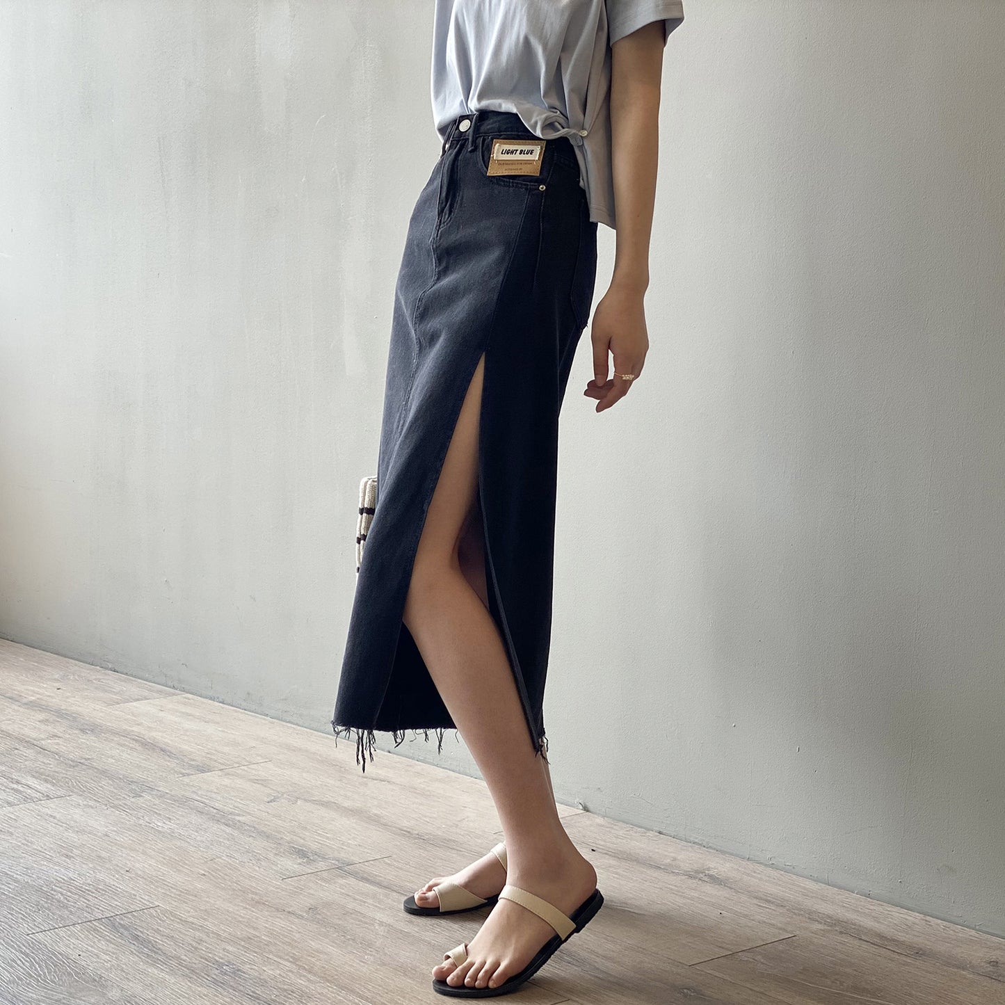 Maze Side Slit Denim Skirt