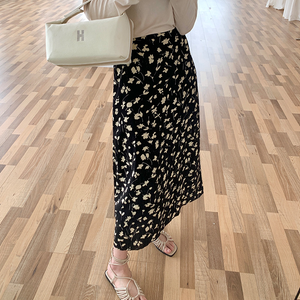 Willa Floral Skirt