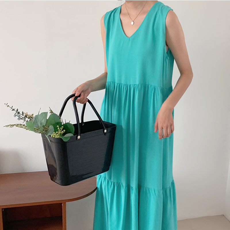 Aubree Sleeveless V-Neck Layered Dress