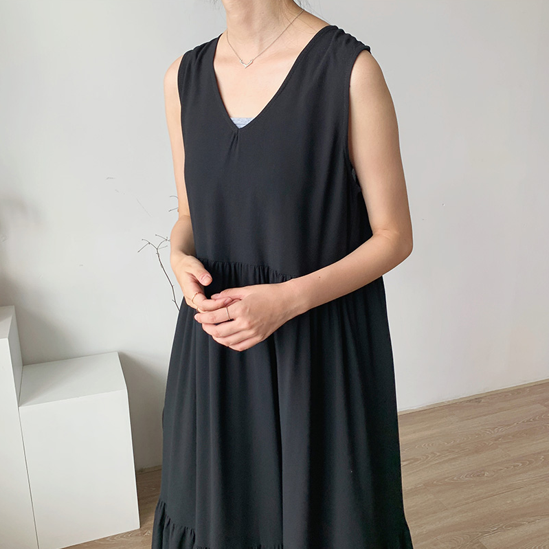 Aubree Sleeveless V-Neck Layered Dress